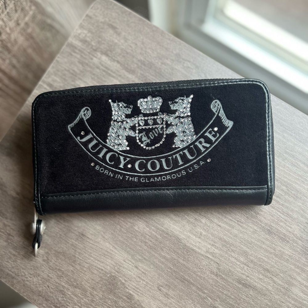Juicy Couture Scottie Wallet